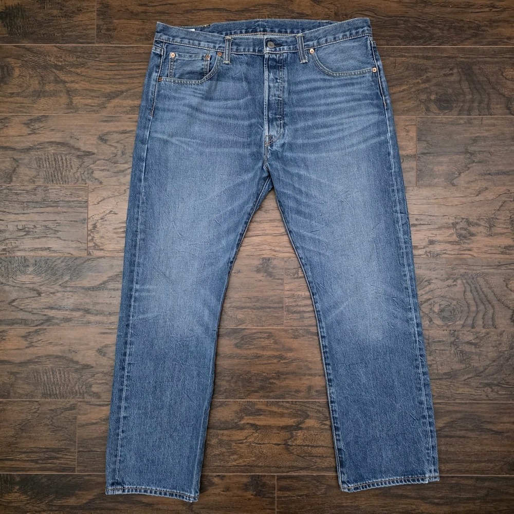 Levi's‎ 501 Mens 38x30 Blue Cotton Medium Wash Denim Jeans Button Fly